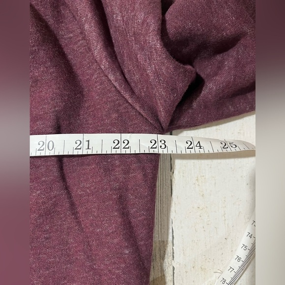 L.L.Bean | Women's 1912 , Sherpa-Lined Cardigan Sweater Cranberry Heather Medium - Picture 9 of 9